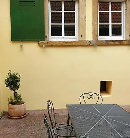 Monrepos - 110 Qm, Innenhof, Parken, Kamin Σπίτι διακοπών